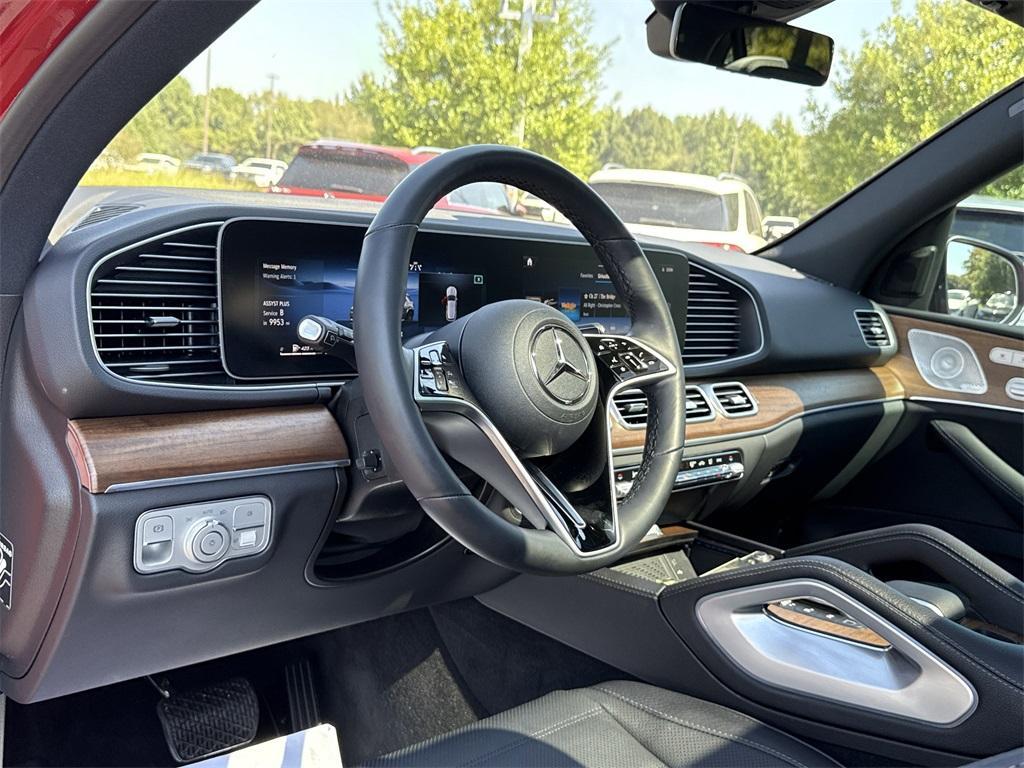 used 2025 Mercedes-Benz GLE 450 car, priced at $74,538