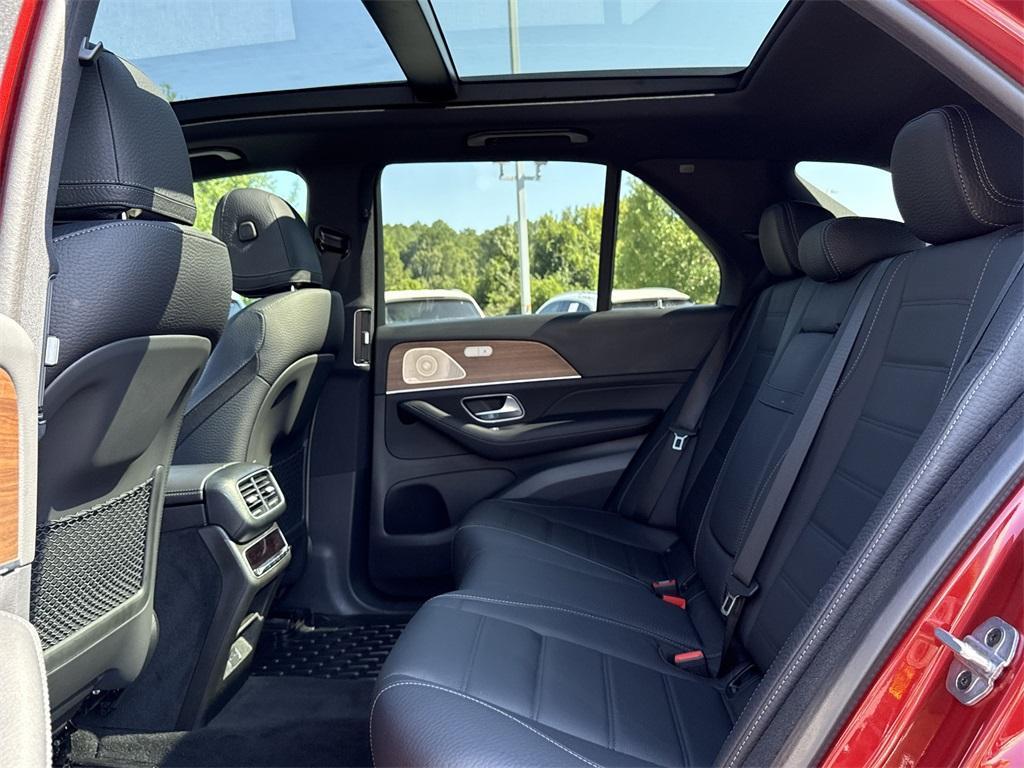 used 2025 Mercedes-Benz GLE 450 car, priced at $74,538