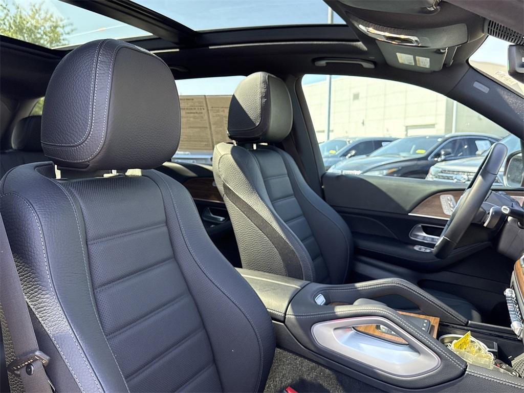 used 2025 Mercedes-Benz GLE 450 car, priced at $74,538