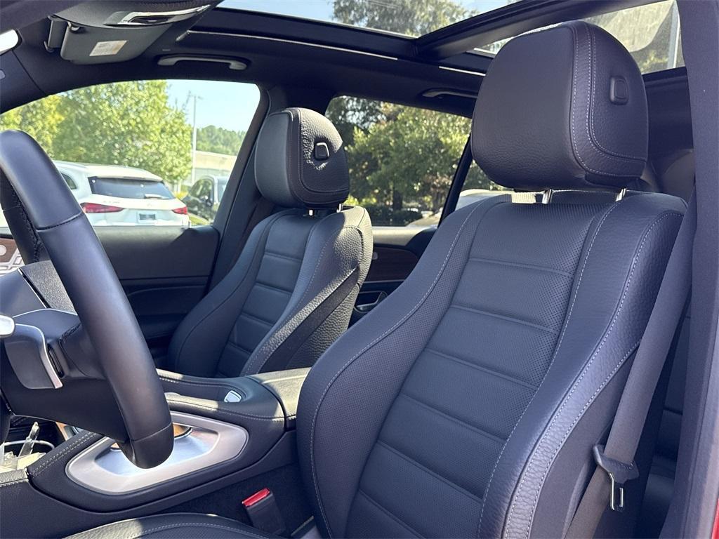 used 2025 Mercedes-Benz GLE 450 car, priced at $74,538