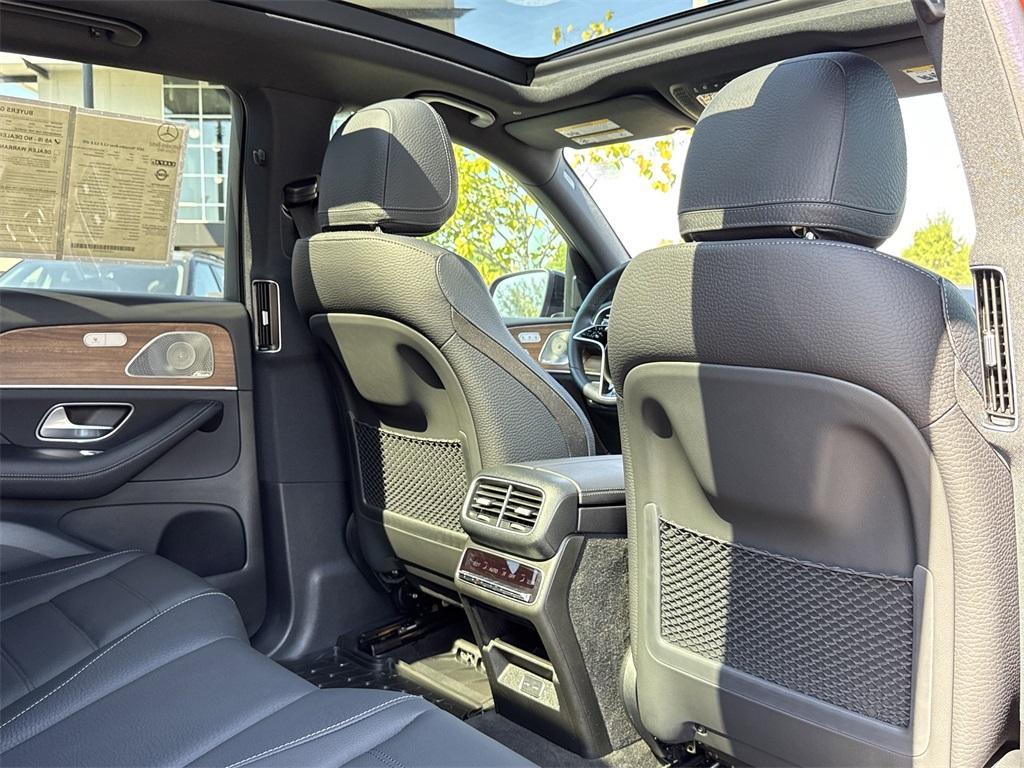 used 2025 Mercedes-Benz GLE 450 car, priced at $74,538