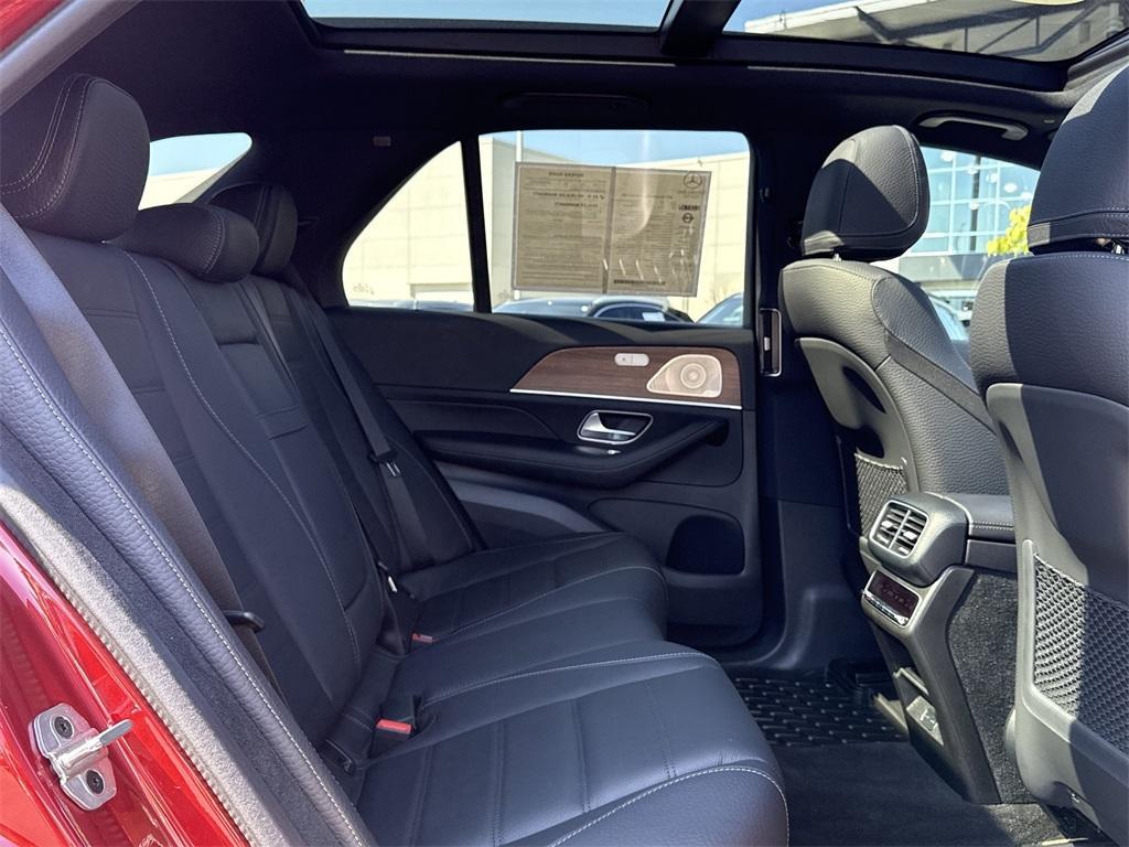 used 2025 Mercedes-Benz GLE 450 car, priced at $74,538