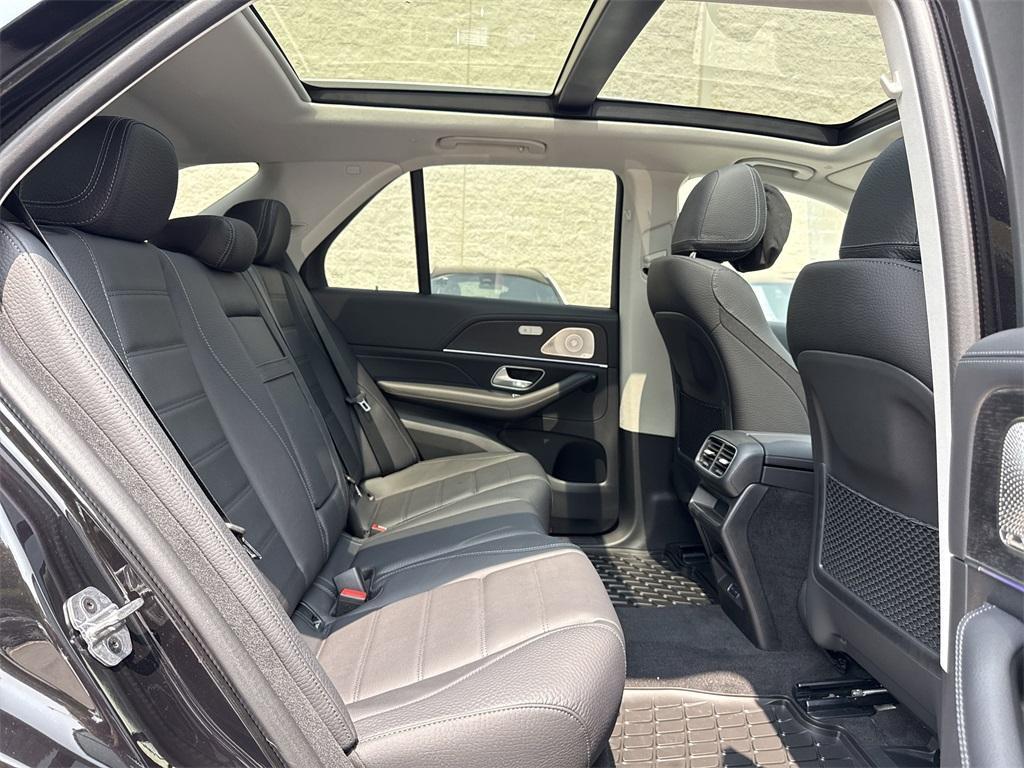 new 2025 Mercedes-Benz GLE 350 car, priced at $77,545