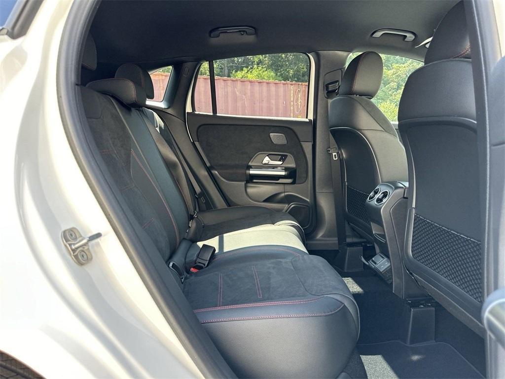 new 2025 Mercedes-Benz GLA 250 car, priced at $49,145
