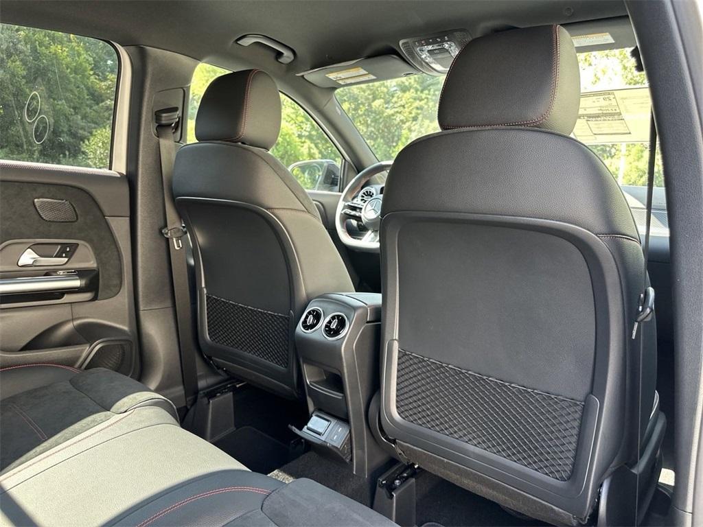 new 2025 Mercedes-Benz GLA 250 car, priced at $49,145