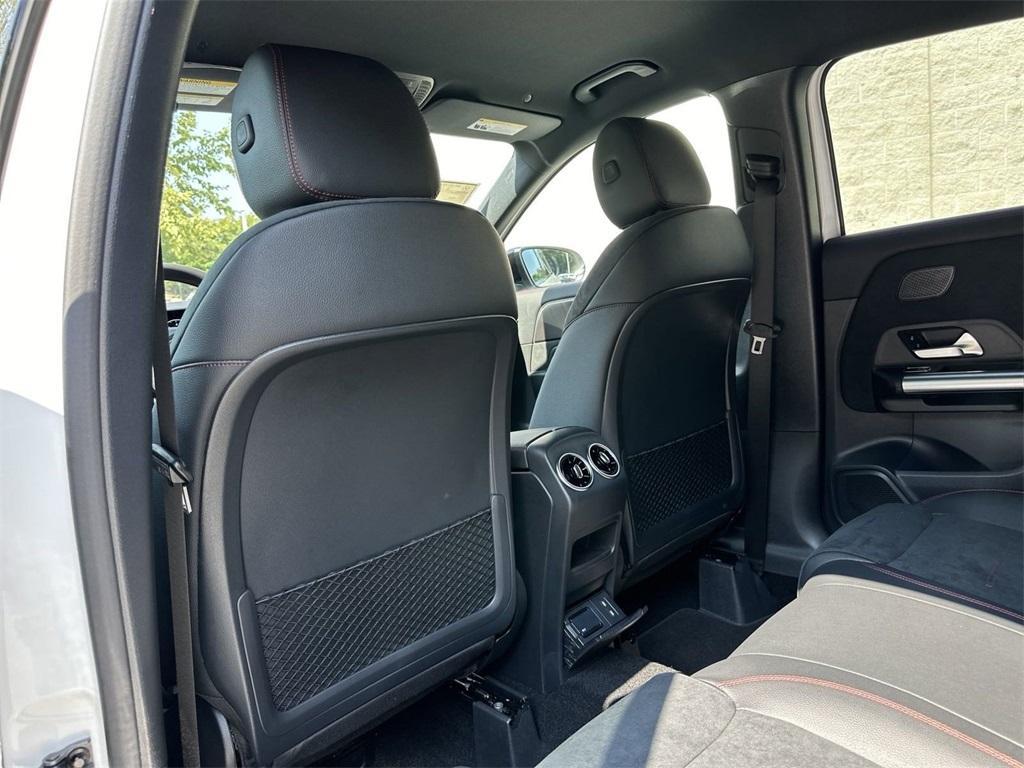 new 2025 Mercedes-Benz GLA 250 car, priced at $49,145