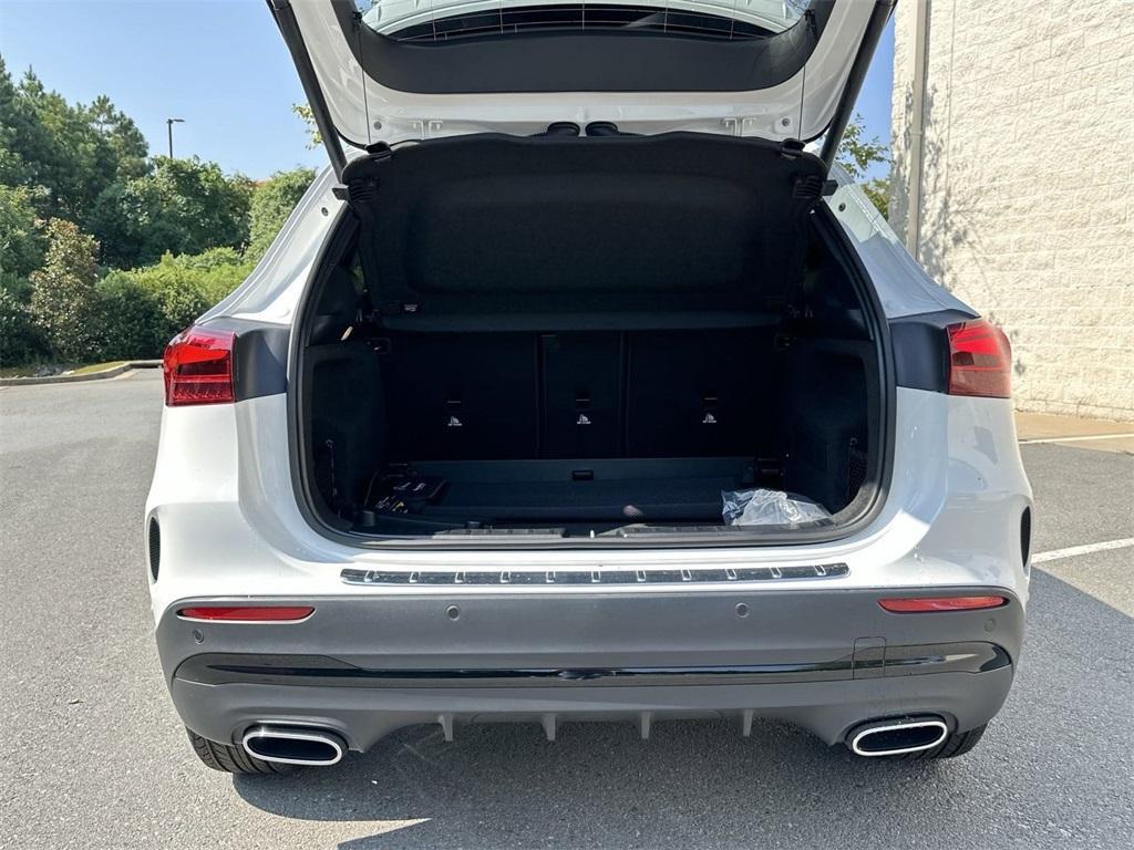 new 2025 Mercedes-Benz GLA 250 car, priced at $49,145