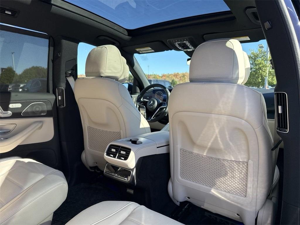 new 2025 Mercedes-Benz GLS 450 car, priced at $99,055