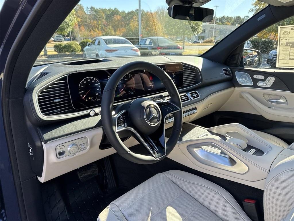 new 2025 Mercedes-Benz GLS 450 car, priced at $99,055