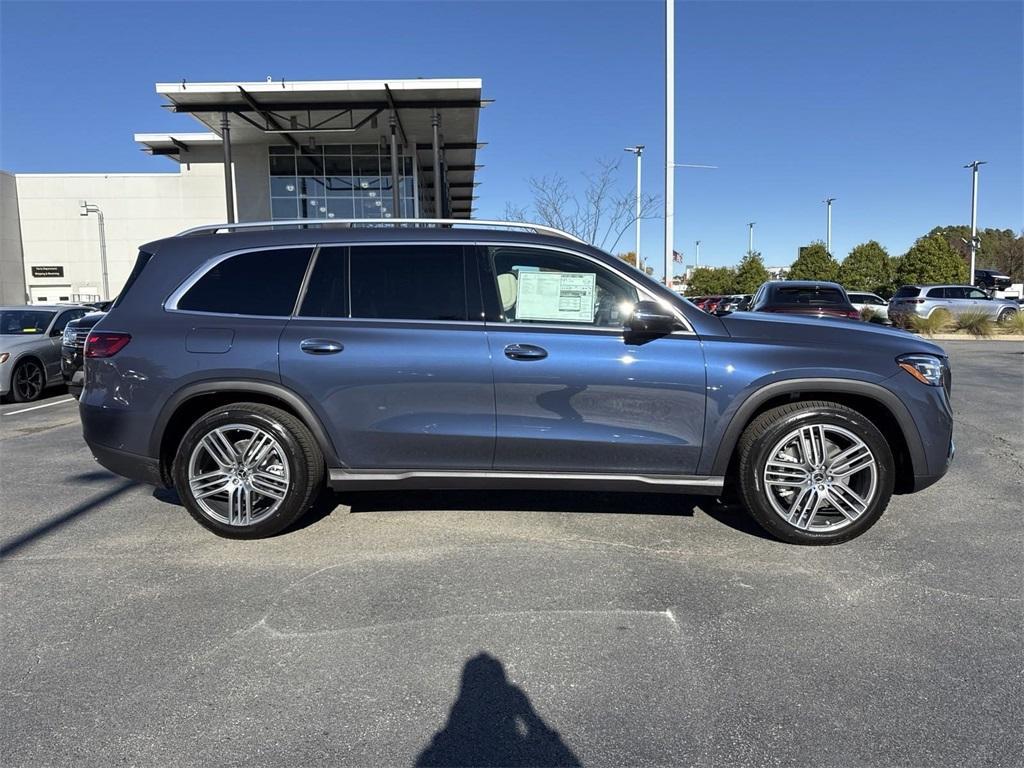 new 2025 Mercedes-Benz GLS 450 car, priced at $99,055