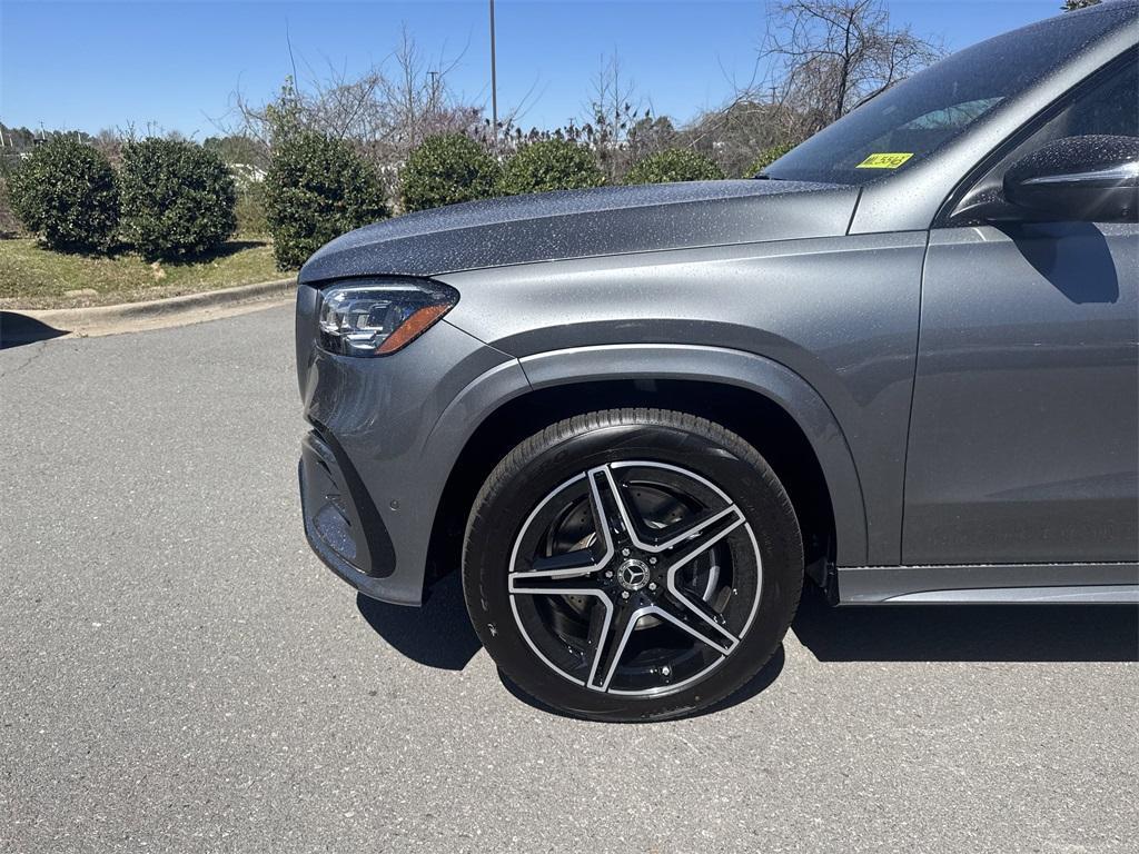 new 2025 Mercedes-Benz GLS 450 car, priced at $97,535