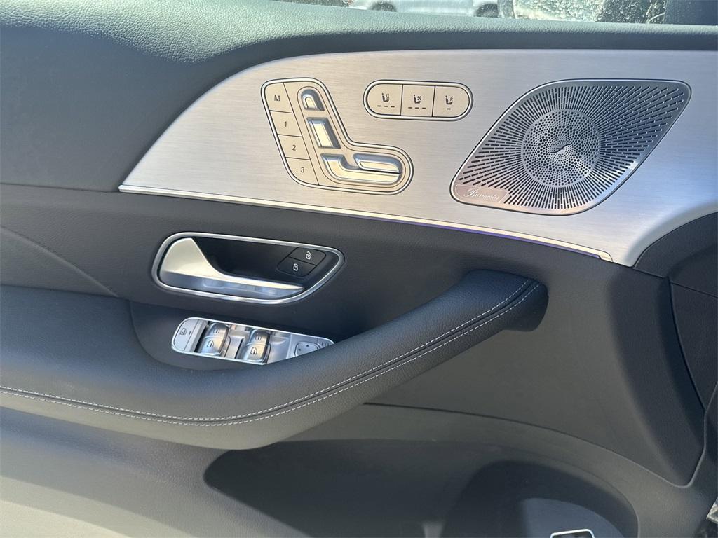 new 2025 Mercedes-Benz GLS 450 car, priced at $97,535