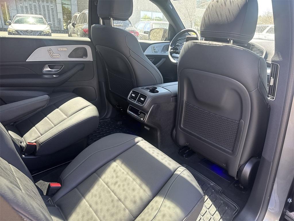 new 2025 Mercedes-Benz GLS 450 car, priced at $97,535