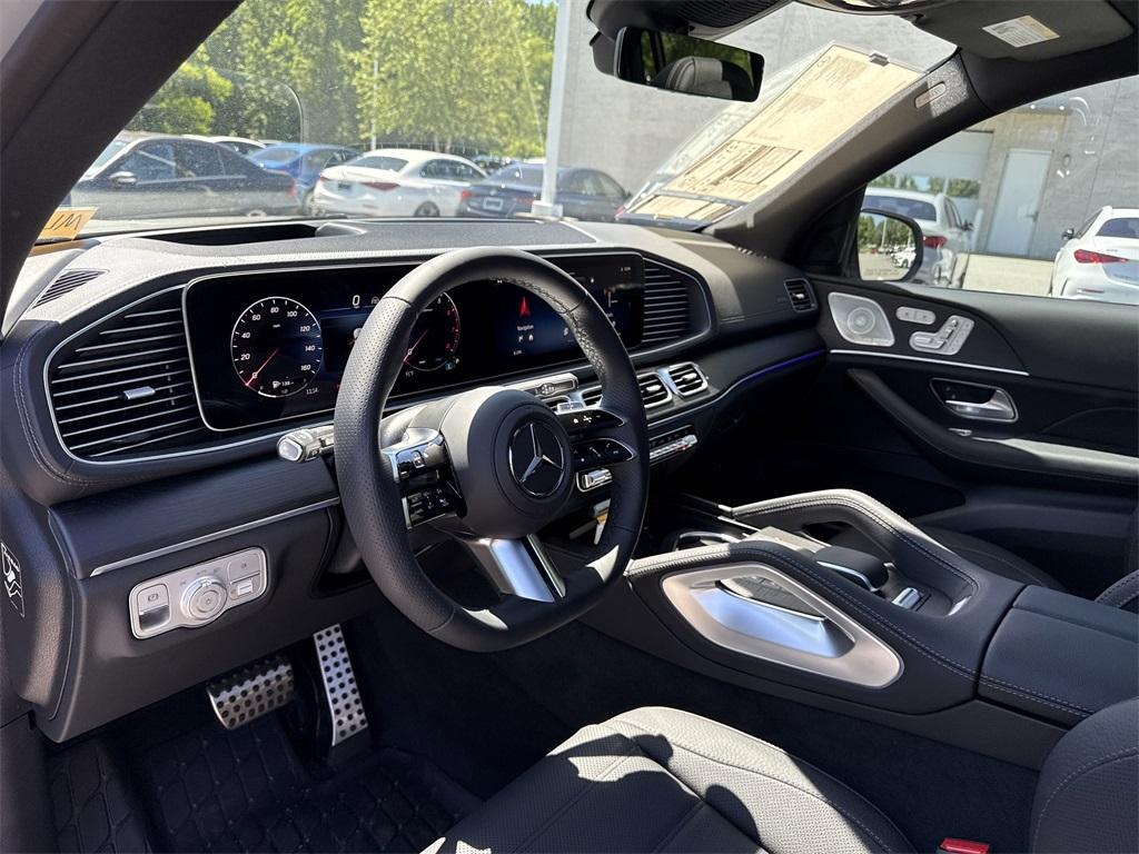 new 2025 Mercedes-Benz GLS 450 car, priced at $106,475