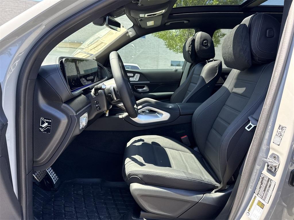 new 2025 Mercedes-Benz GLS 450 car, priced at $106,475