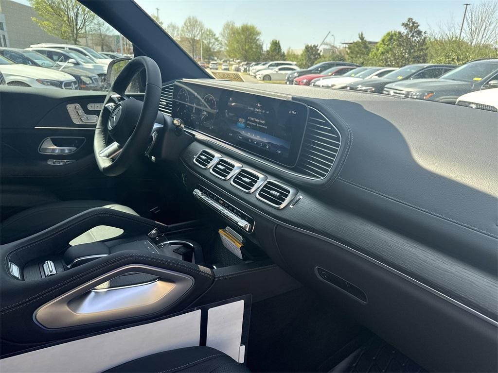 new 2025 Mercedes-Benz GLS 450 car, priced at $106,475