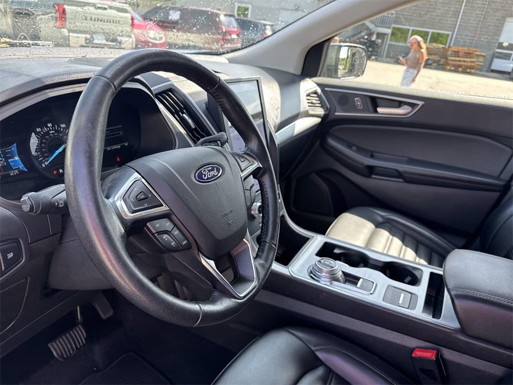used 2022 Ford Edge car, priced at $19,000