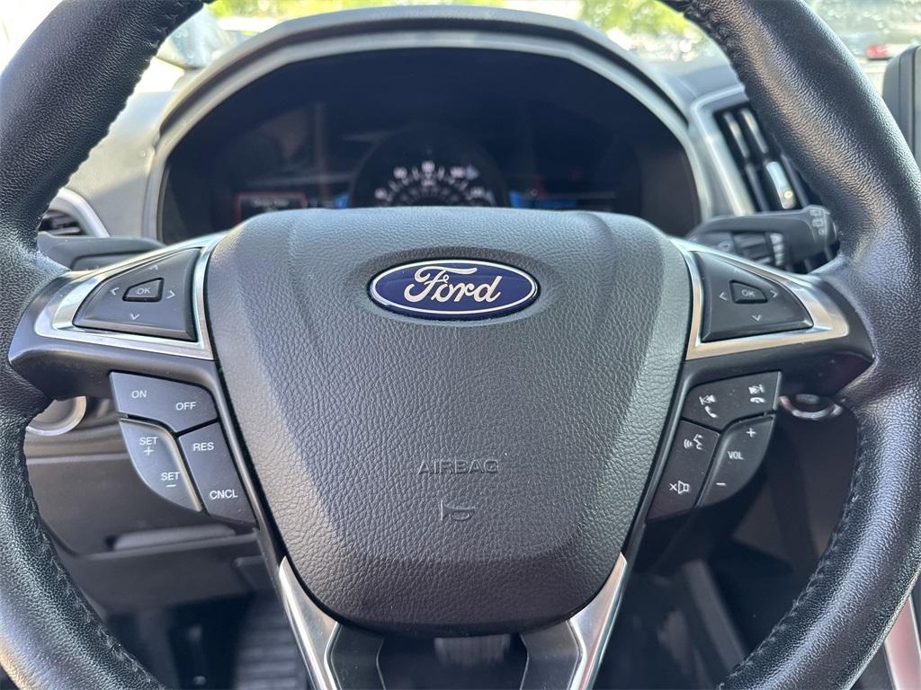 used 2022 Ford Edge car, priced at $19,000