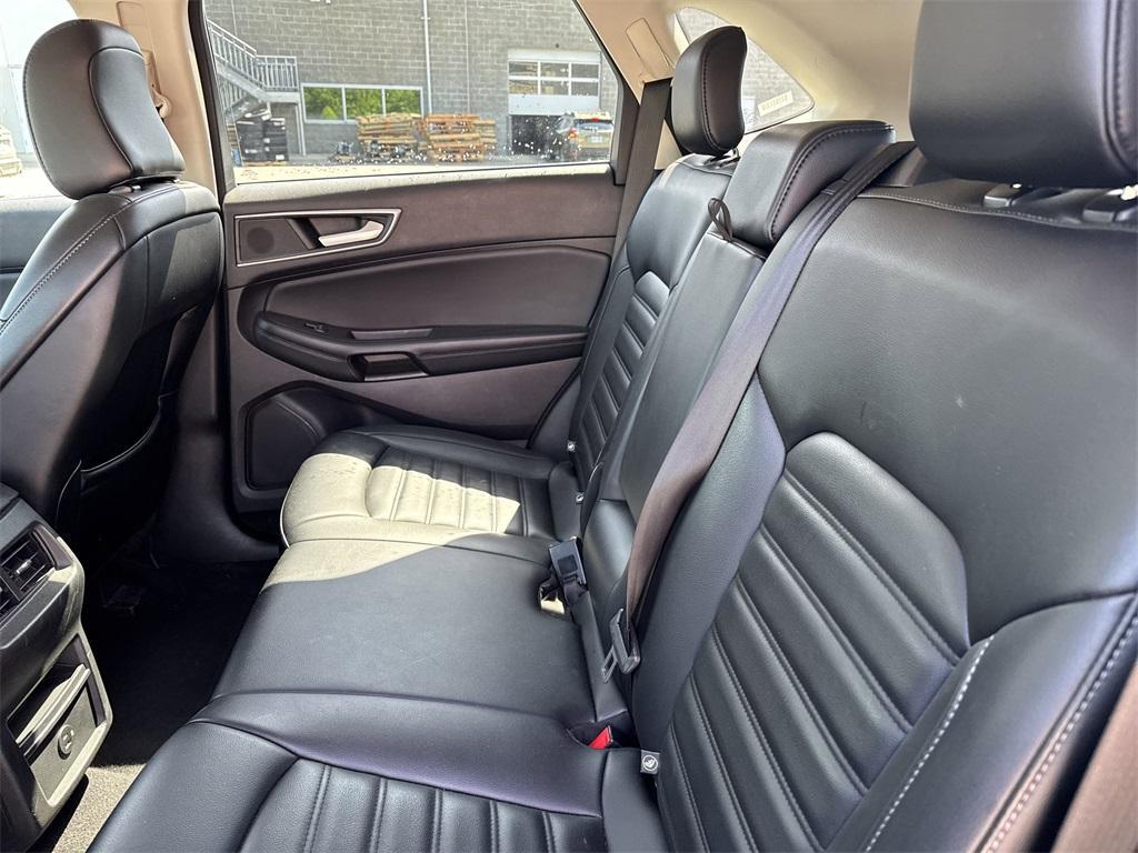 used 2022 Ford Edge car, priced at $19,000