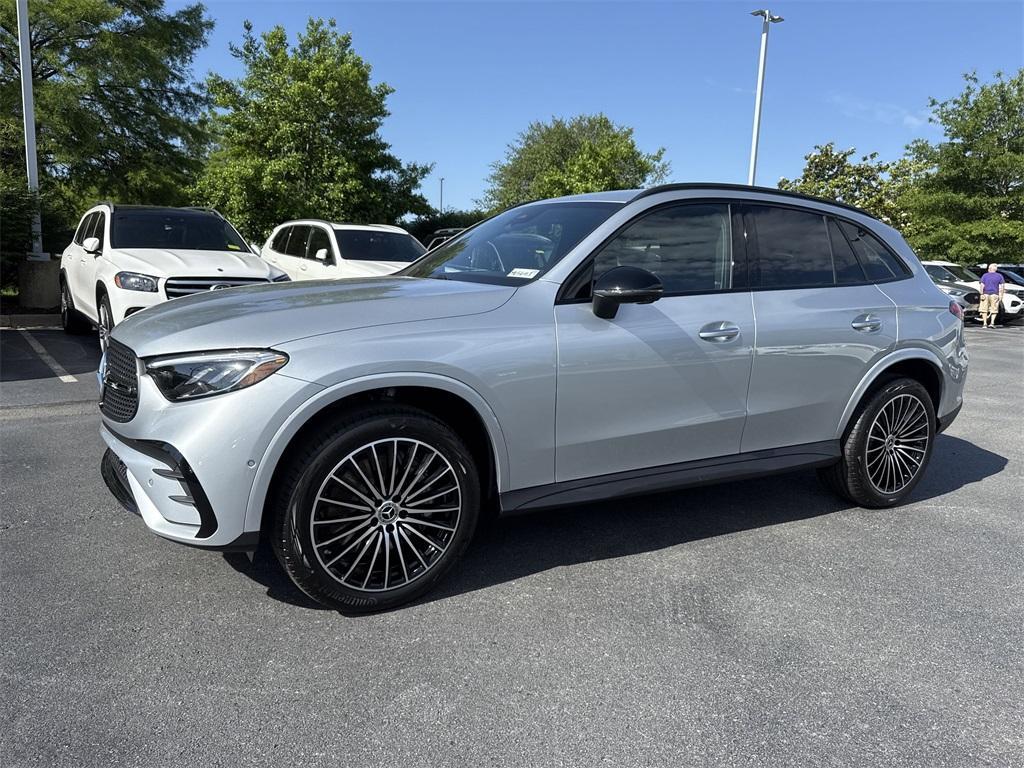 new 2025 Mercedes-Benz GLC 300 car, priced at $60,135