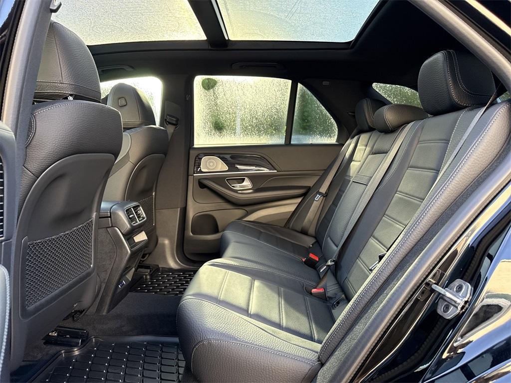 new 2025 Mercedes-Benz GLE 450e car, priced at $88,855