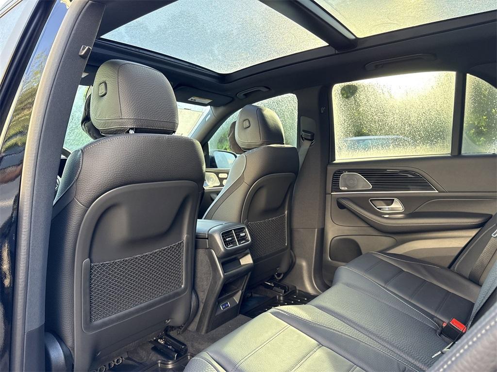 new 2025 Mercedes-Benz GLE 450e car, priced at $88,855