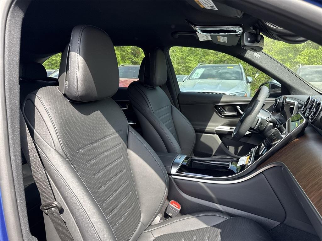 new 2025 Mercedes-Benz GLC 300 car, priced at $57,760