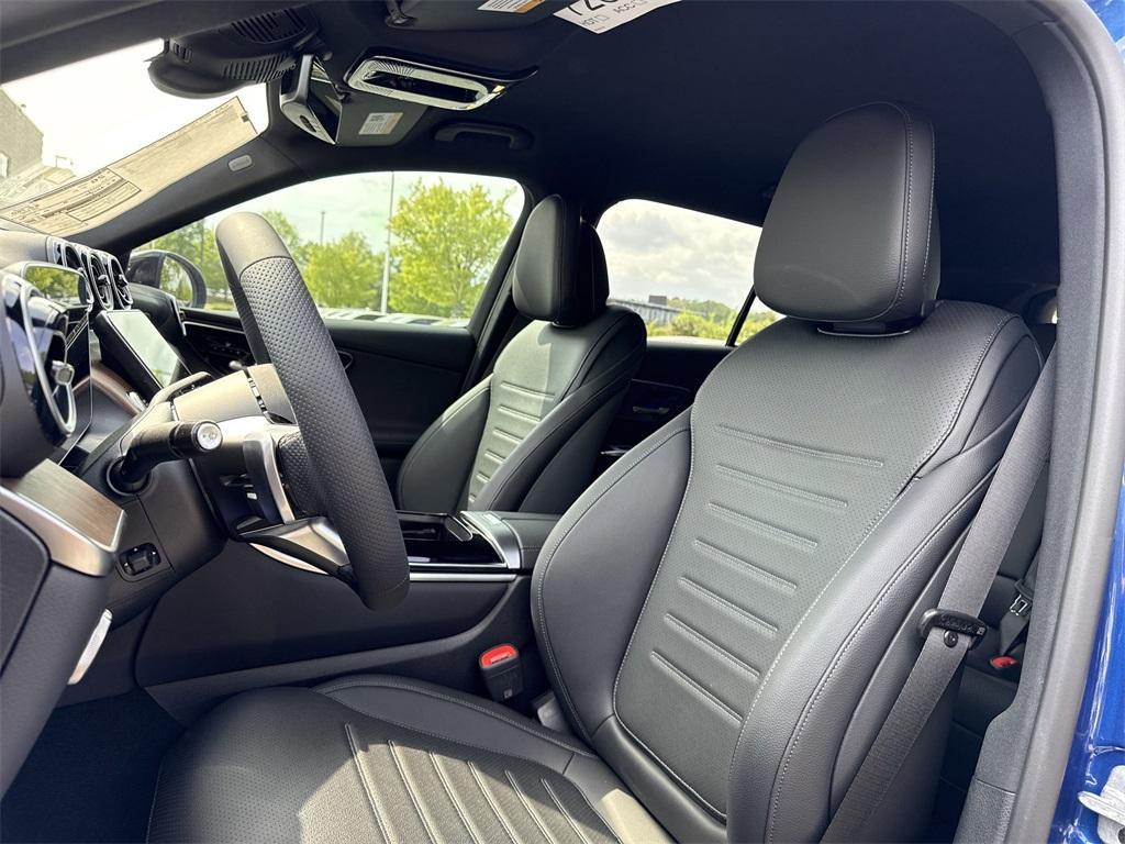 new 2025 Mercedes-Benz GLC 300 car, priced at $57,760