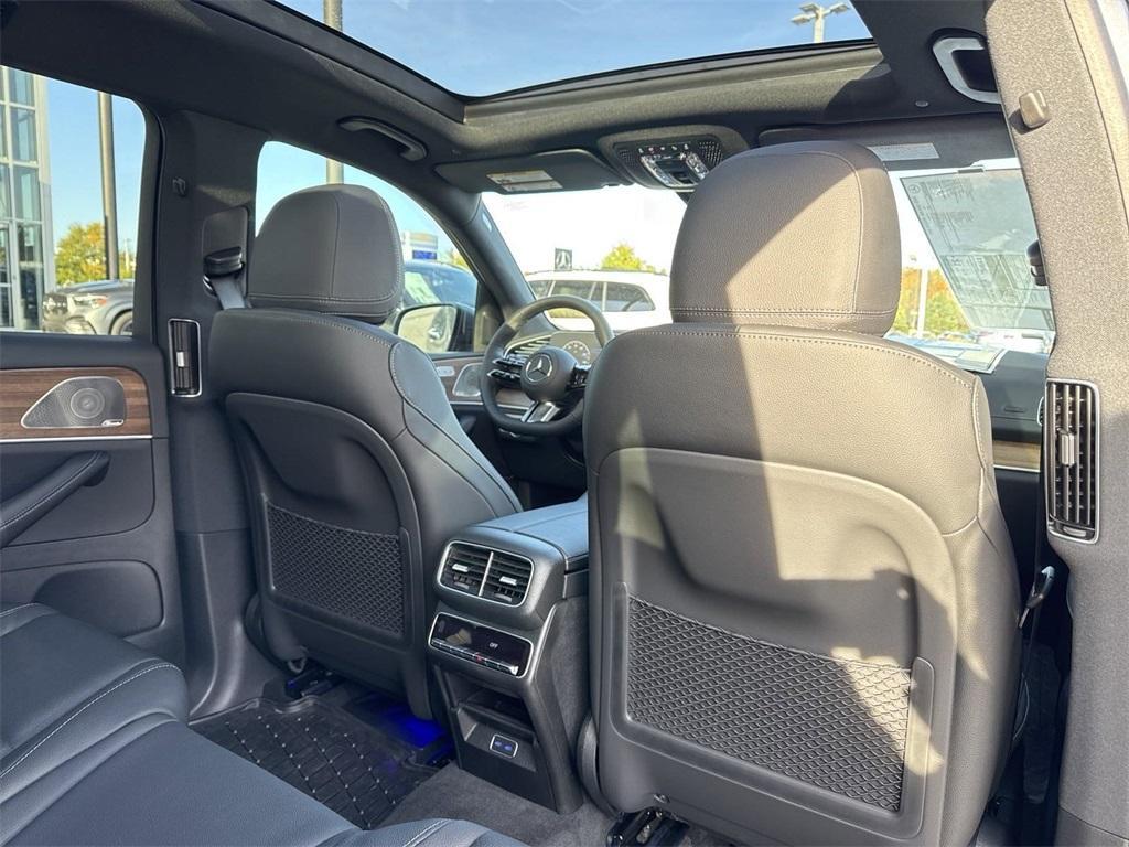 new 2025 Mercedes-Benz GLS 450 car, priced at $96,495