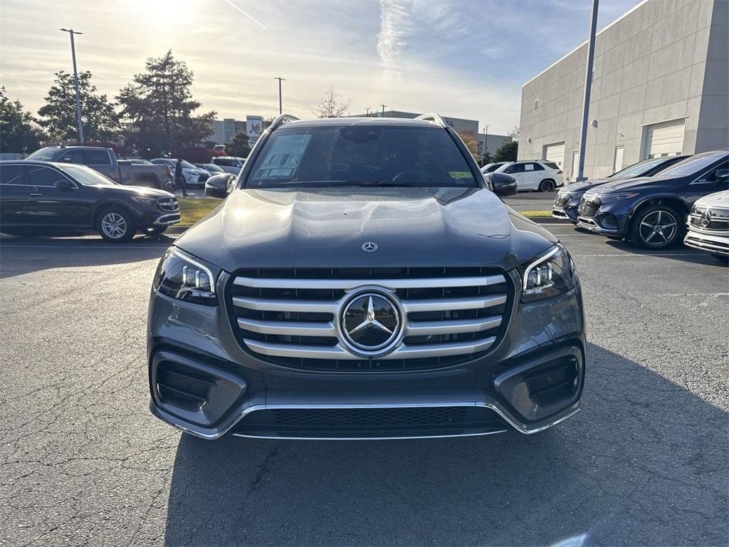 new 2025 Mercedes-Benz GLS 450 car, priced at $96,495