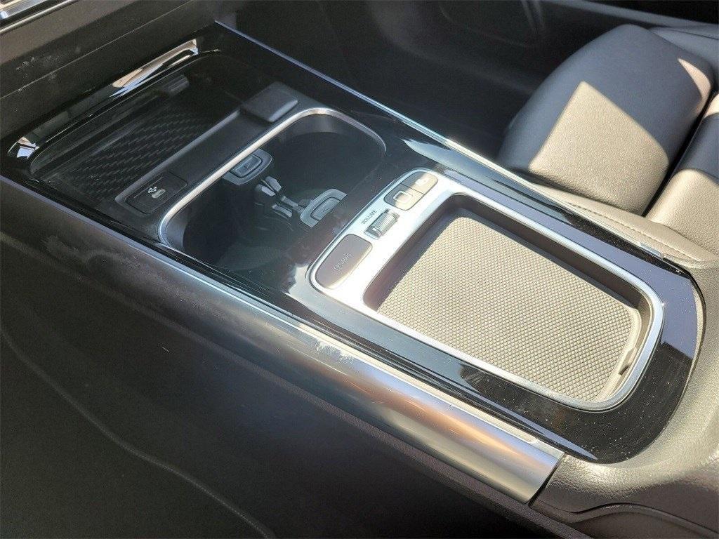 used 2025 Mercedes-Benz GLA 250 car, priced at $35,800