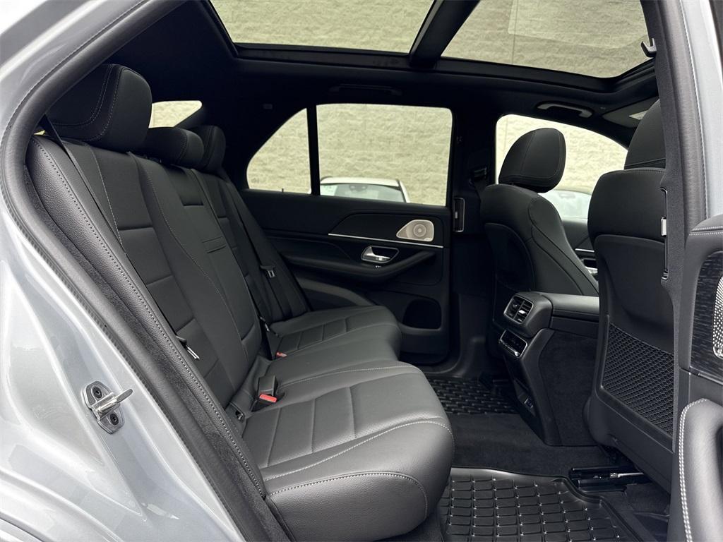 new 2025 Mercedes-Benz GLE 450e car, priced at $86,715