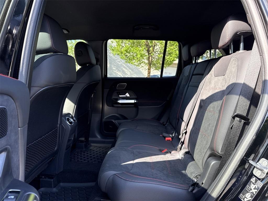 new 2025 Mercedes-Benz GLB 250 car, priced at $51,975