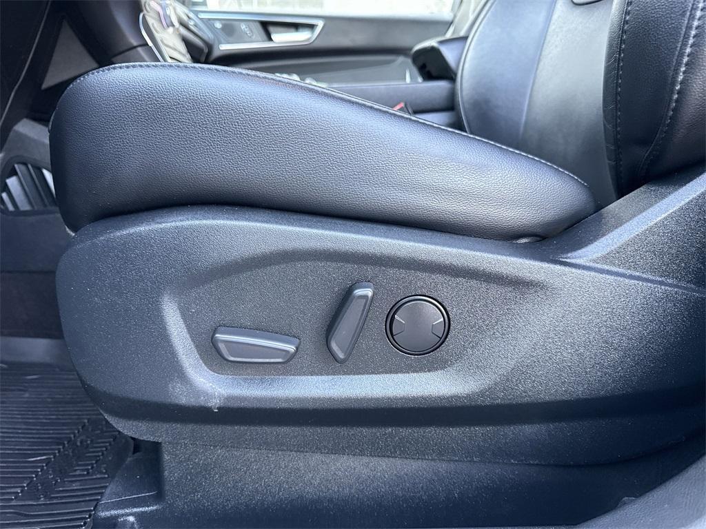 used 2020 Ford Edge car, priced at $18,000
