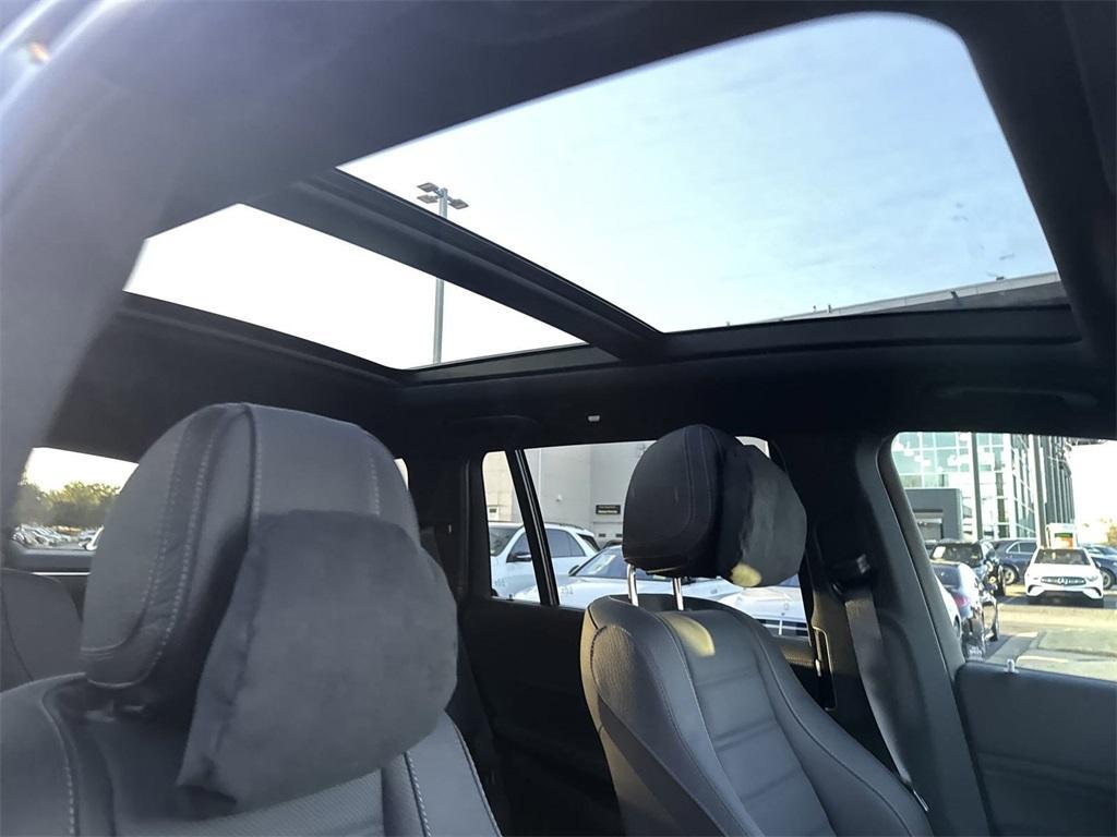 new 2025 Mercedes-Benz GLS 580 car, priced at $126,385