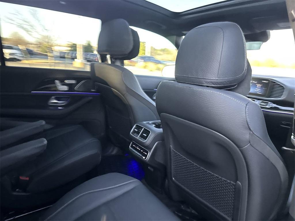 new 2025 Mercedes-Benz GLS 580 car, priced at $126,385