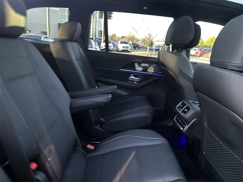new 2025 Mercedes-Benz GLS 580 car, priced at $126,385