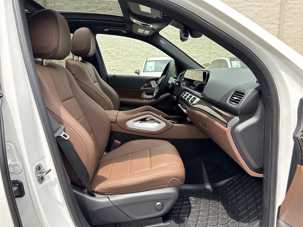 new 2025 Mercedes-Benz GLE 350 car, priced at $68,740