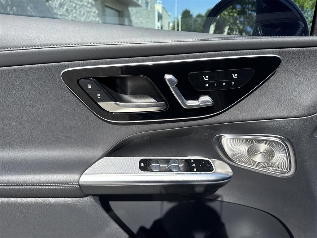 new 2025 Mercedes-Benz GLC 300 car, priced at $65,905