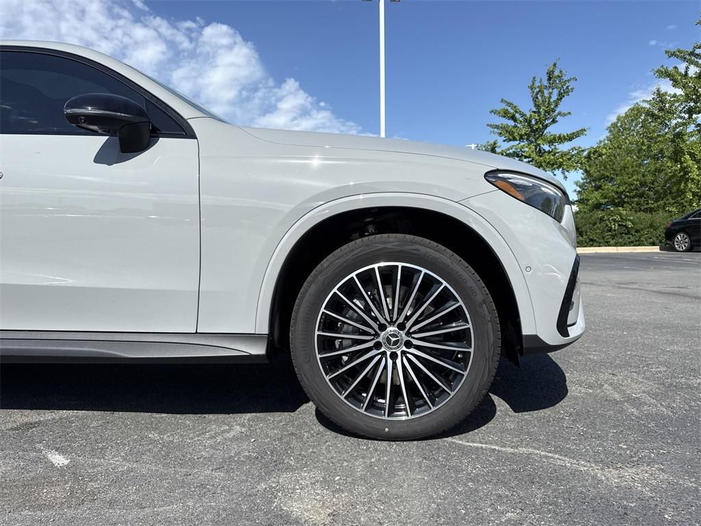 new 2025 Mercedes-Benz GLC 300 car, priced at $72,555