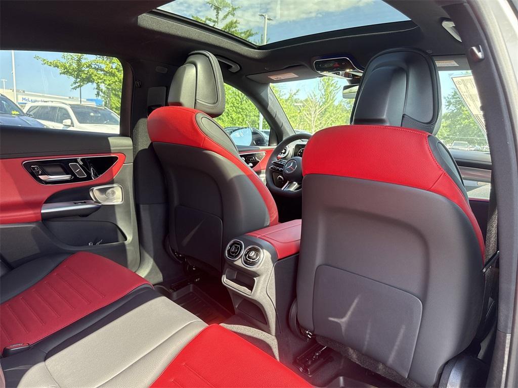 new 2025 Mercedes-Benz GLC 300 car, priced at $72,555