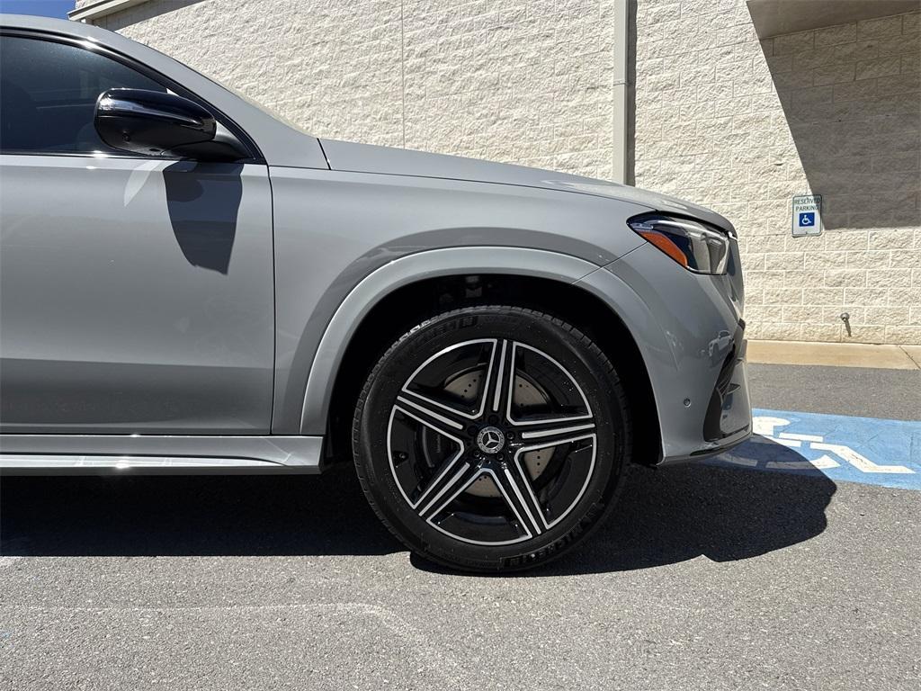 new 2025 Mercedes-Benz GLE 450 car, priced at $88,365