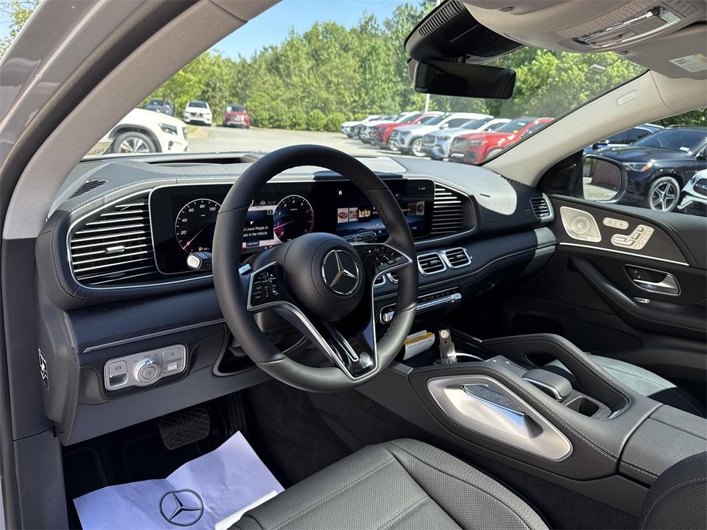 new 2025 Mercedes-Benz GLE 450 car, priced at $88,365