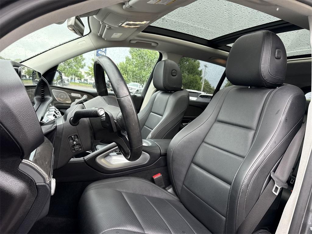 used 2020 Mercedes-Benz GLE 450 car, priced at $40,000