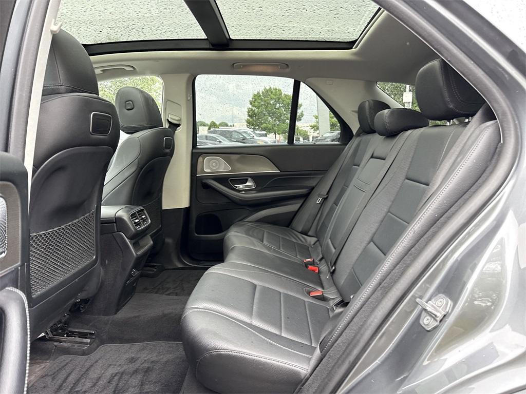 used 2020 Mercedes-Benz GLE 450 car, priced at $40,000