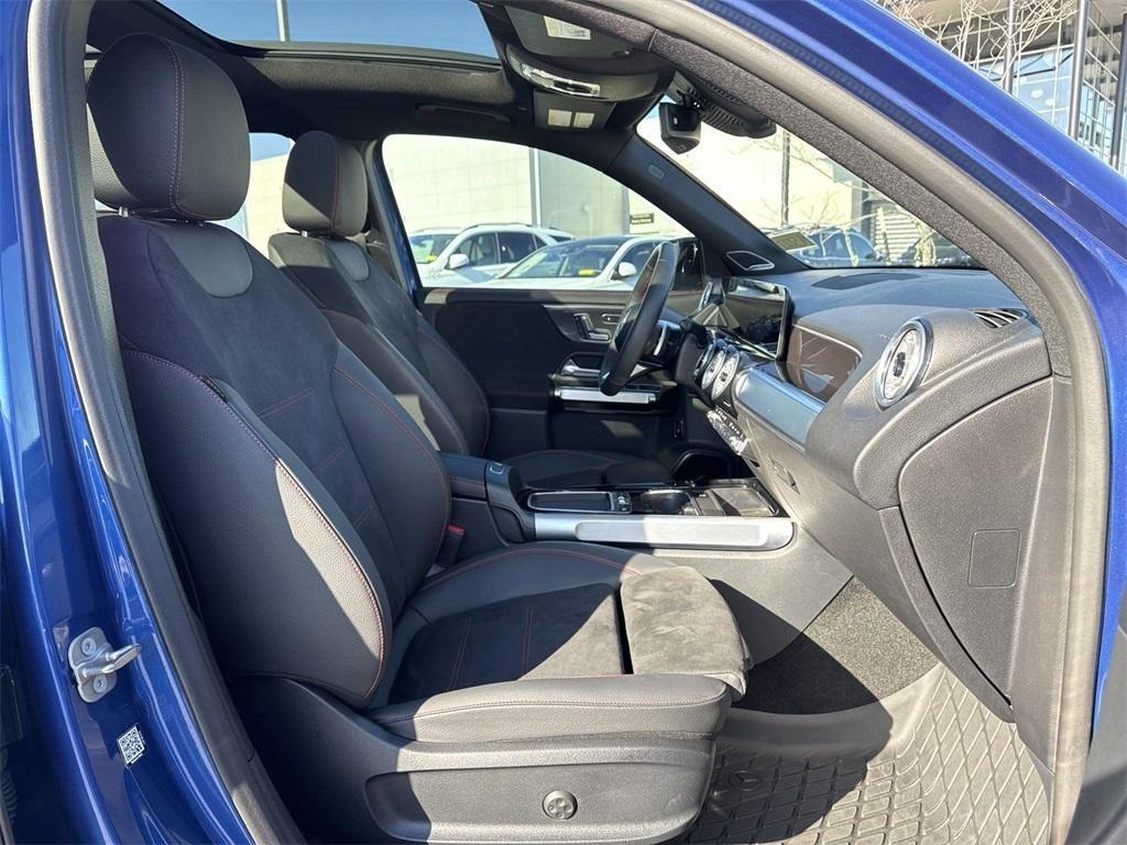 used 2024 Mercedes-Benz GLB 250 car, priced at $39,500