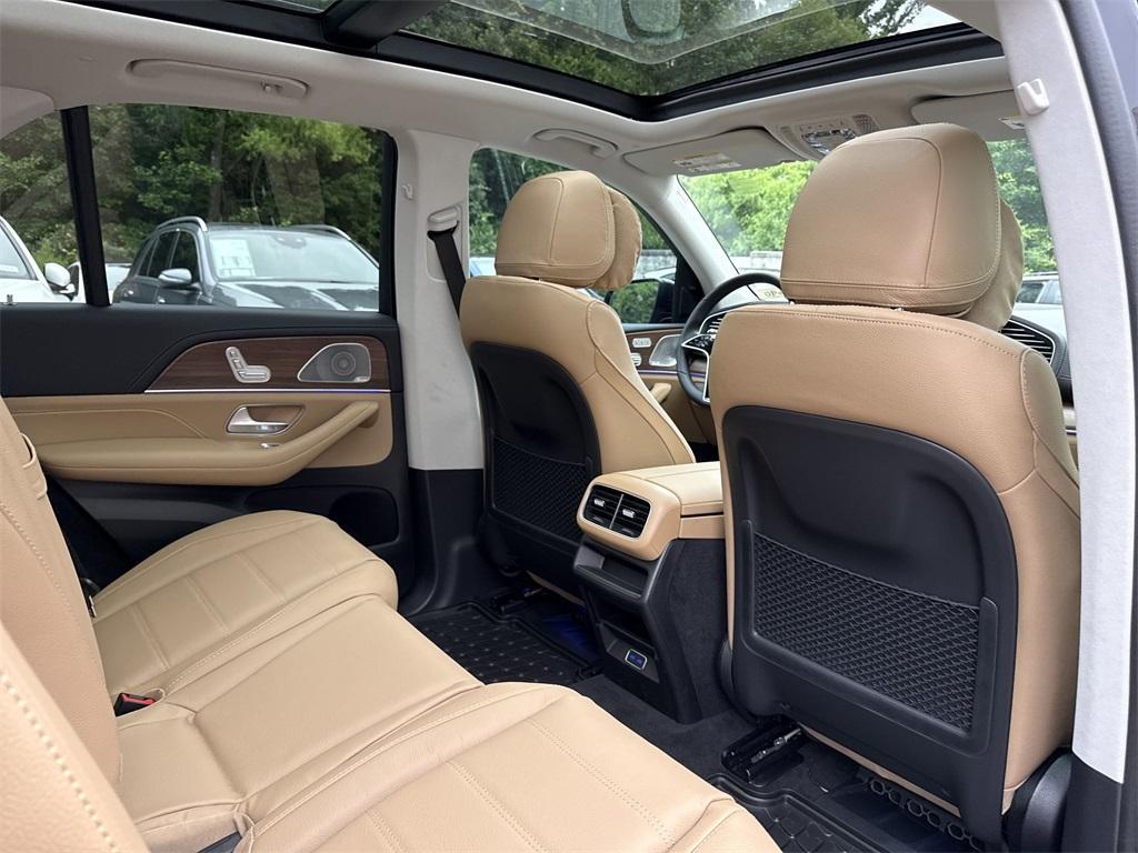 new 2025 Mercedes-Benz GLE 350 car, priced at $81,245