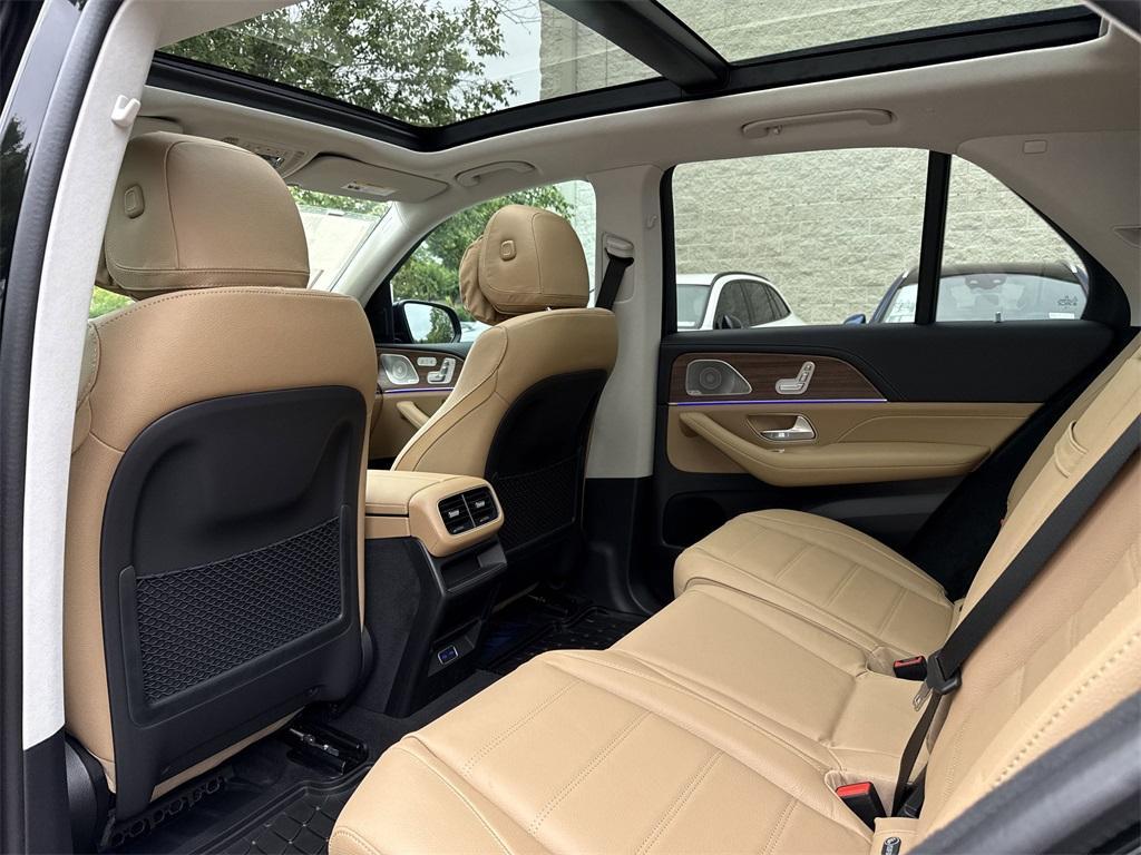 new 2025 Mercedes-Benz GLE 350 car, priced at $81,245