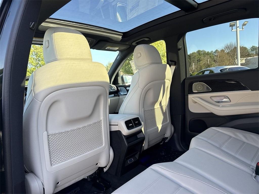 new 2025 Mercedes-Benz GLE 350 car, priced at $70,665
