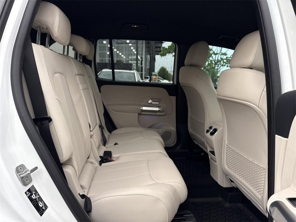 new 2025 Mercedes-Benz GLB 250 car, priced at $47,145